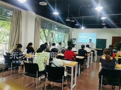 藝術(shù)生文化課提升之路 勤思教育的專業(yè)護(hù)航